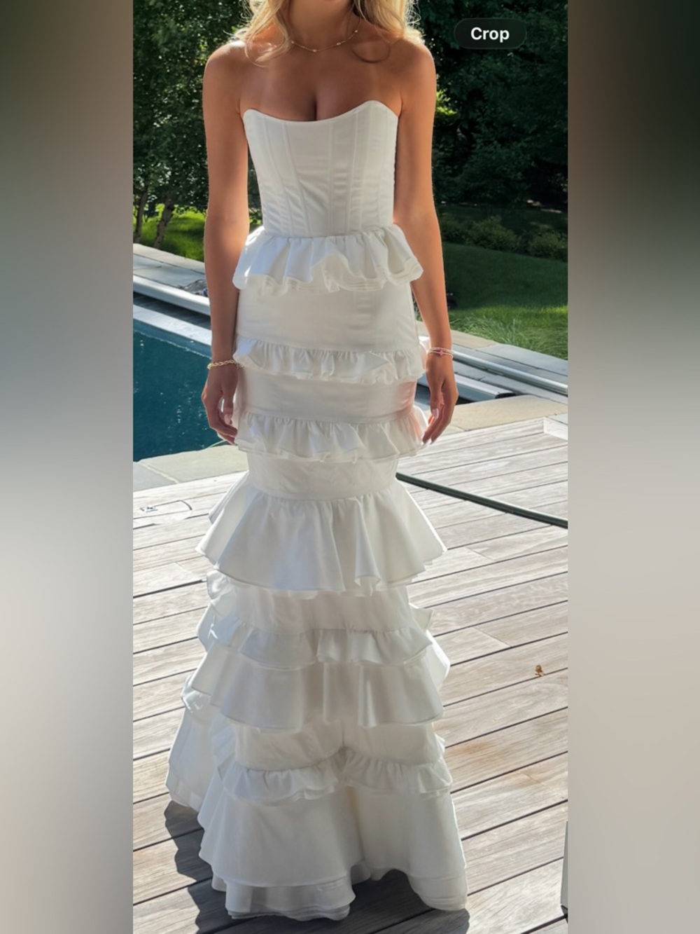 V Chapman Milano dress, size 0. Detachable train included.